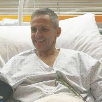 Банкер е успял да извади 10 души от горящия швейцарски