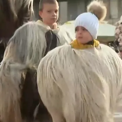 лагоевград бе обвит от магията на кукерските традиции в последния