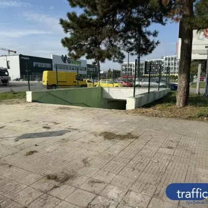 Ромео и Жулиета от пловдивския "Изгрев" и тяхното място за срещи - нефункциониращ подлез