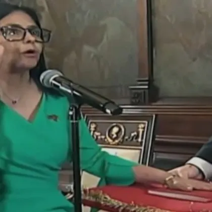 Вицепрезидентката на Венецуела положи клетва като временен президент