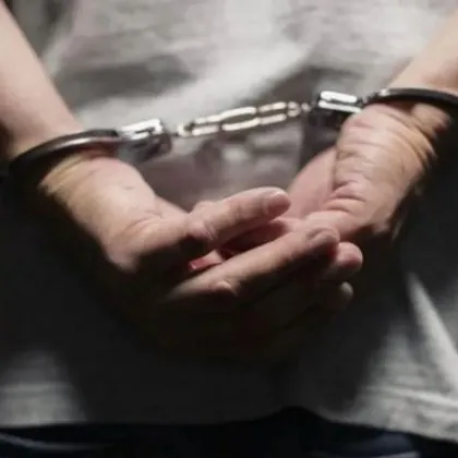 20-годишен ограби две жени в Пазарджик