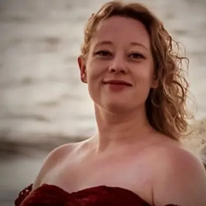 Жената която беше застреляна и убита от служител на U S