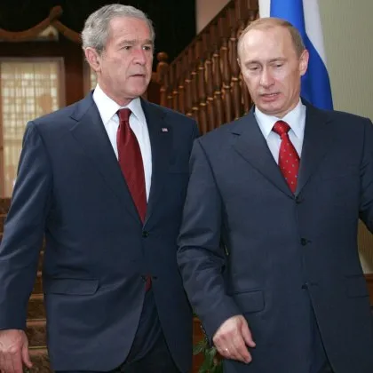 В интернет се появи препис от телефонен разговор между руския