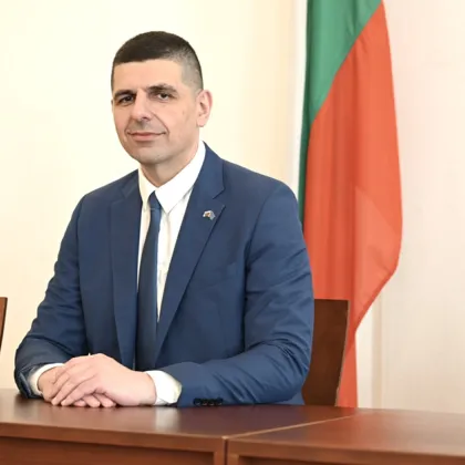 "Да, България" влиза в коалиция с ДСБ и ПП за предсрочните избори