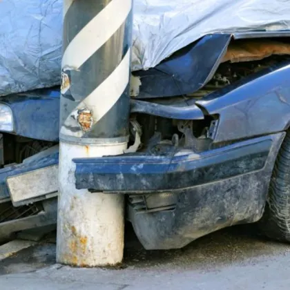 Мъж е с опасност за живота след катастрофа в Русе съобщиха от