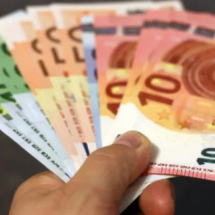 Надрасканите евробанкноти не се възмездяват а се задържат поради което