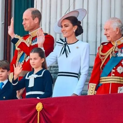 Когато членовете на британското кралско семейство се събират на балкона