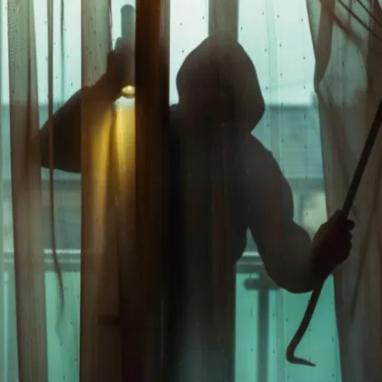 Пловдивската полиция разследва добре подготвена кражба от апартамент в града