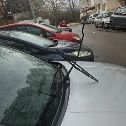 Съседски тормоз във Варна: Жена системно посяга на чужд автомобил