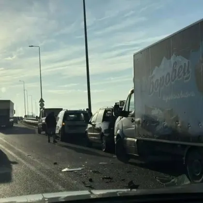 Поредна катастрофа затрудни движението в София Инцидентът е станал на