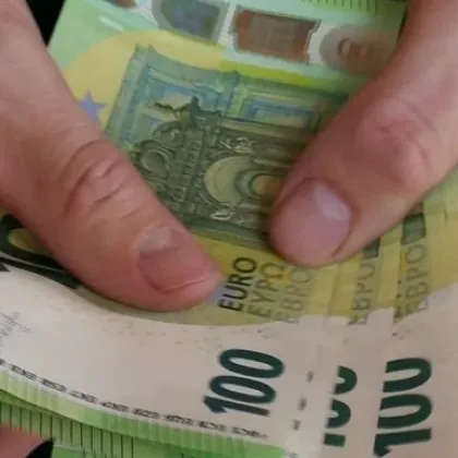 Има ли престъпна мрежа за разпространение на фалшиво евро в Казанлък?