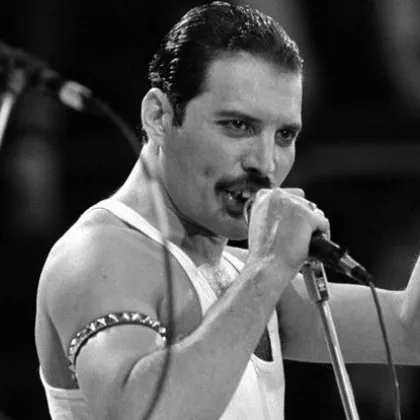 Семейството на тайната дъщеря на Фреди Меркюри съобщи че тя