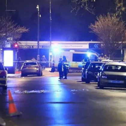 Един човек е бил откаран по спешност в болница с