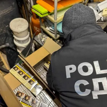 Полицията разби канал за цигари без бандерол, арестувани четирима СНИМКИ