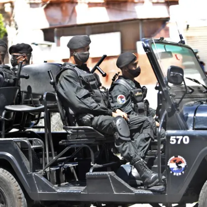 Куба одобри мерки за преход към военно положение