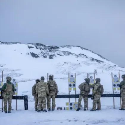 Стармър: Не вярвам Тръмп да използва военна сила за Гренландия