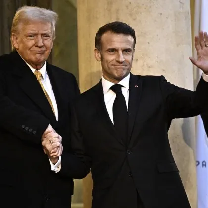 Изтекоха съобщения между Тръмп, Макрон и Рюте СНИМКИ