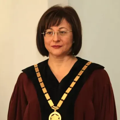 Минути след депозирането на оставката на Румен Радев пред камерата