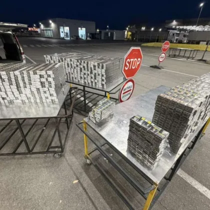 Откриха голямо количество цигари, укрити в мебели на &bdquo;Капитан Андреево"