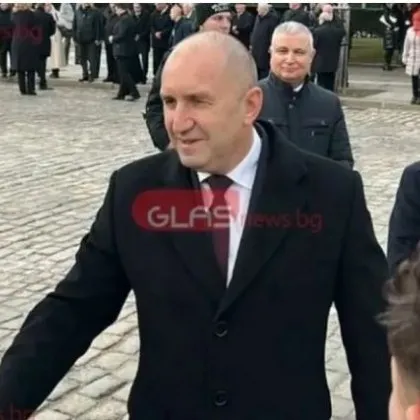 На 23 януари петък от 16 00 часа държавният глава Румен