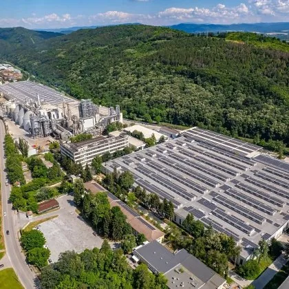 Съд спря затварянето на "Кроношпан" във Велико Търново