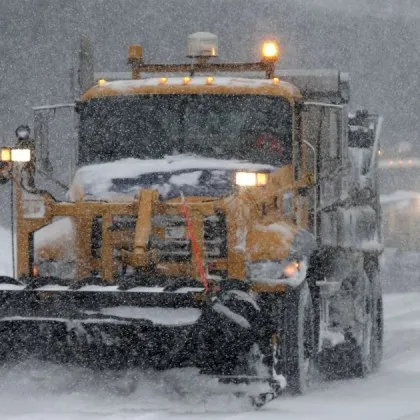 Мощна снежна буря удари САЩ: над 10 000 отменени полета и стотици хиляди без електричество
