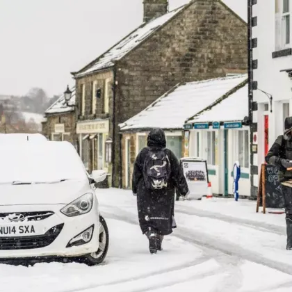 Студ, сняг и ветрове: Великобритания очаква бурята &bdquo;Чандра"