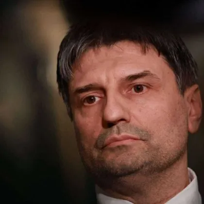 Задържаха трима за обира на близо 340 000 лева в София, готвели да ударят и в чужбина