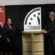 "85 секунди" до полунощ: Преместиха стрелките на Часовника на Страшния съд