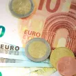 Вдигна ли еврото лихвите по кредити и депозити