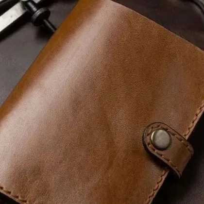 Със сила: 18-годишен ограби две жени за минути