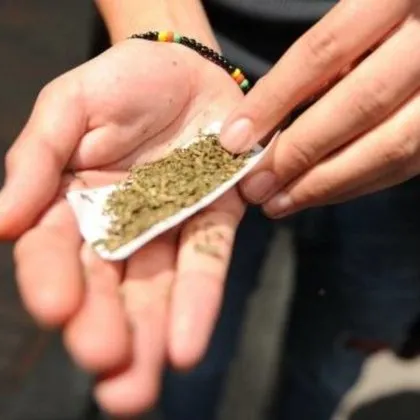 Удар на МВР във Варна: задържаха наркодилър и партньорката му по време на сделка