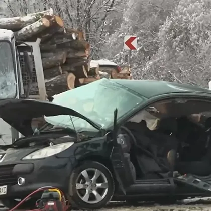 Обявиха за международно издирване шофьора на камиона от катастрофата с две жертви в Ловешко