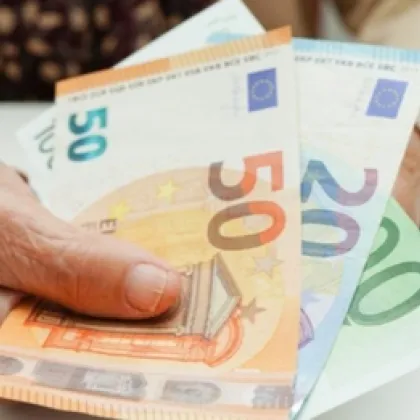 Изплащането на пенсиите през февруари тази година чрез Български пощи