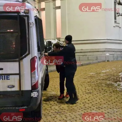 В района на старата сграда на Народното събрание са забелязани