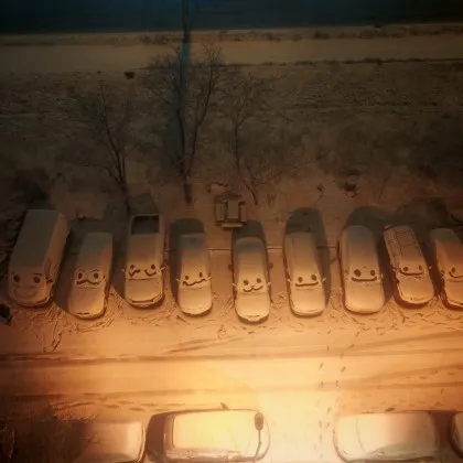 След обилния снеговалеж във Варна непознат съсед успя да предизвика