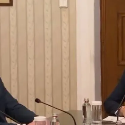 Започна срещата на Йотова с ПП-ДБ. Какво си казаха? НА ЖИВО
