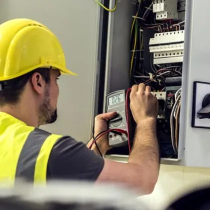 Късо съединение остави без ток няколко блока в ж.к. "Люлин" в София