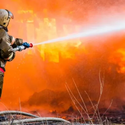 Пожар избухна в училище в Монтанско