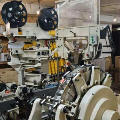 Разкриха мащабна незаконна фабрика за цигари край Батановци СНИМКИ