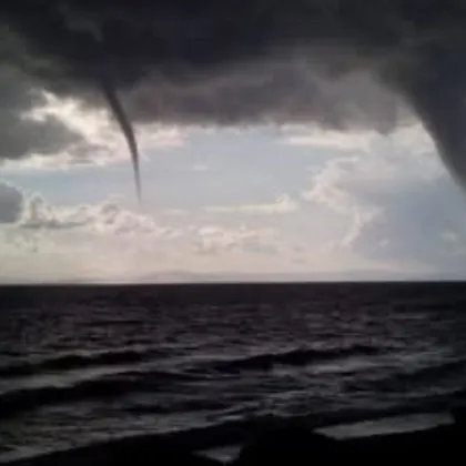 Буря нанесе щети на гръцкия остров Корфу