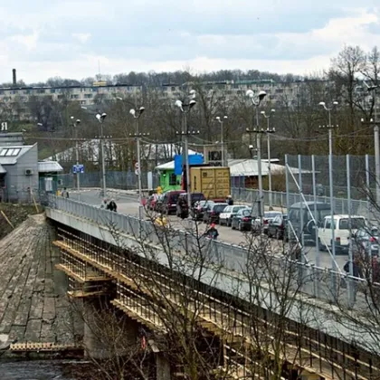 Естония ще ограничи операциите на два от граничните си пункта