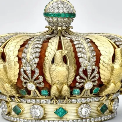 Короната на френската императрица Евгения е възстановена след миналогодишния обир