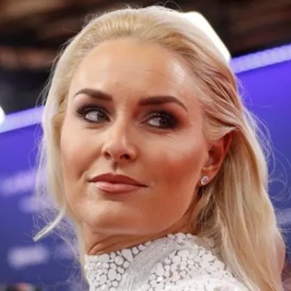 Олимпийското участие на Линдзи Вон приключи драматично след тежко падане