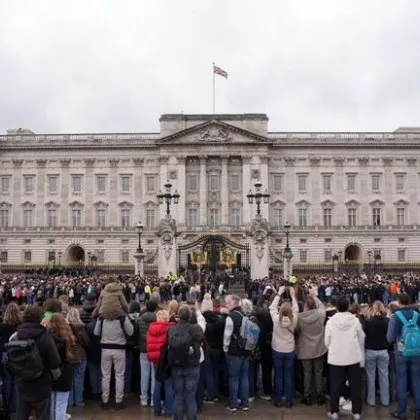 Бъкингамският дворец заявява че е готов да помогне на полицията