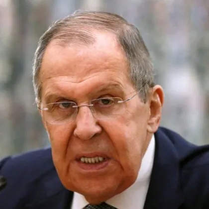 Въпреки миролюбивата си реторика администрацията на Тръмп продължава курса си