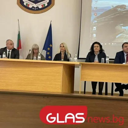 Започна извънредният брифинг за мистерията Петрохан след която има шест