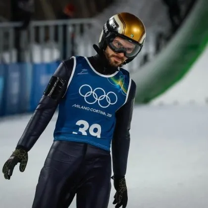 В момента започва състезанието на най добрият ни скачач Владимир Зографски на