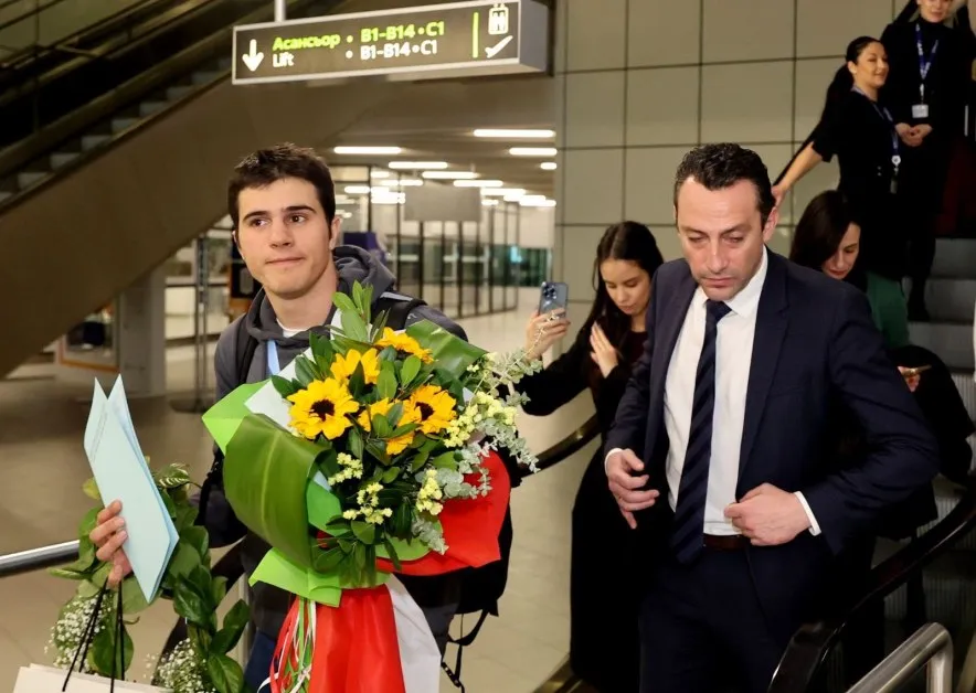 Министърът на спорта с емоционални думи към Замфиров