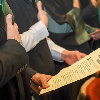 В МУ-София завършва випускът на анестезиолозите